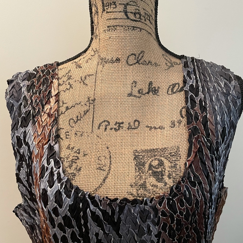 CAELIAN DRESS - Picture 3 of 7